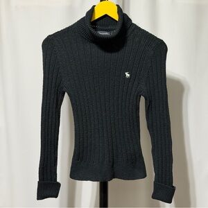 Abercrombie and Fitch knit turtleneck sweater black white embroidered moose XS